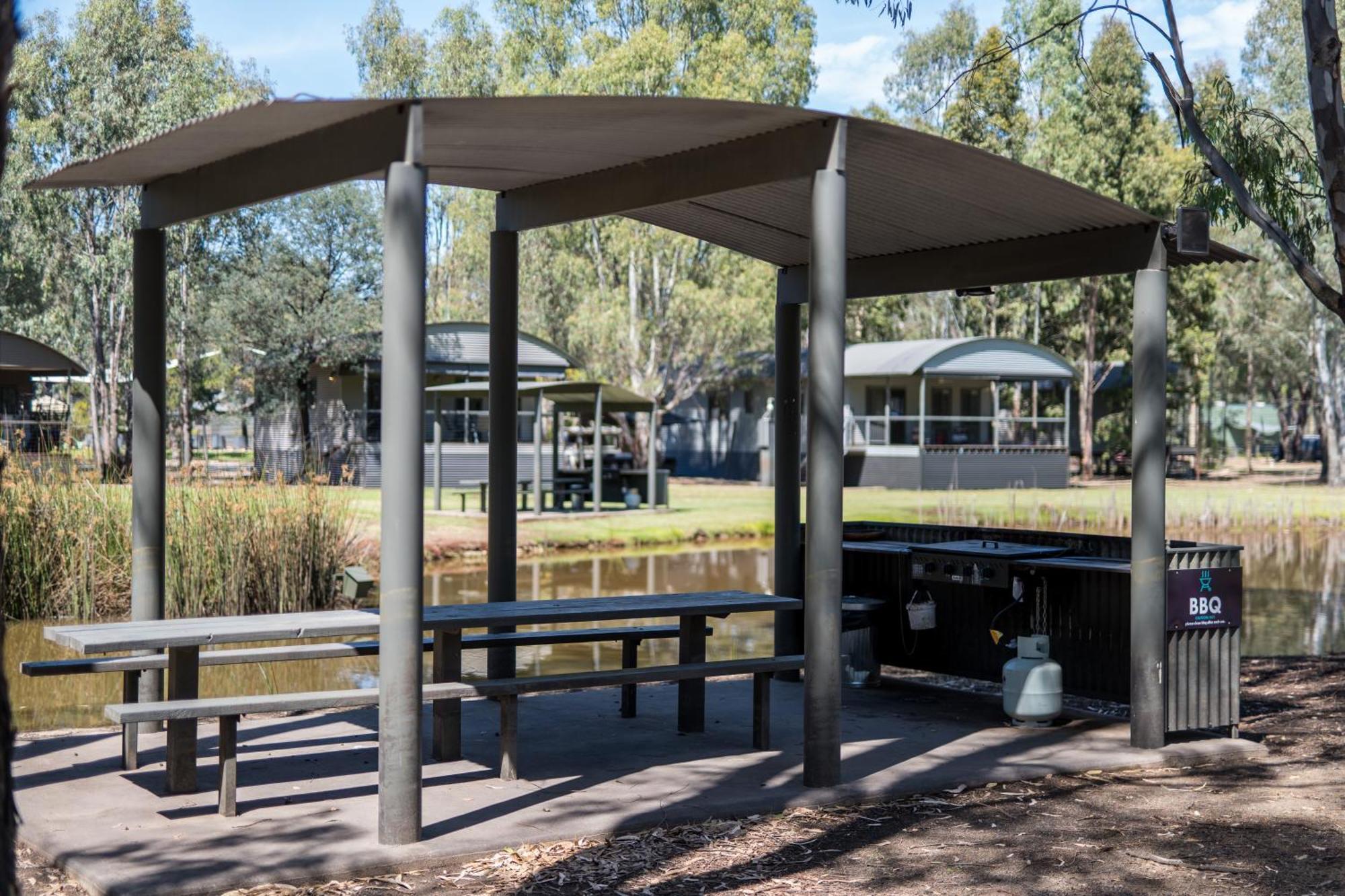 Tasman Holiday Parks - Moama On The Murray Exterior foto